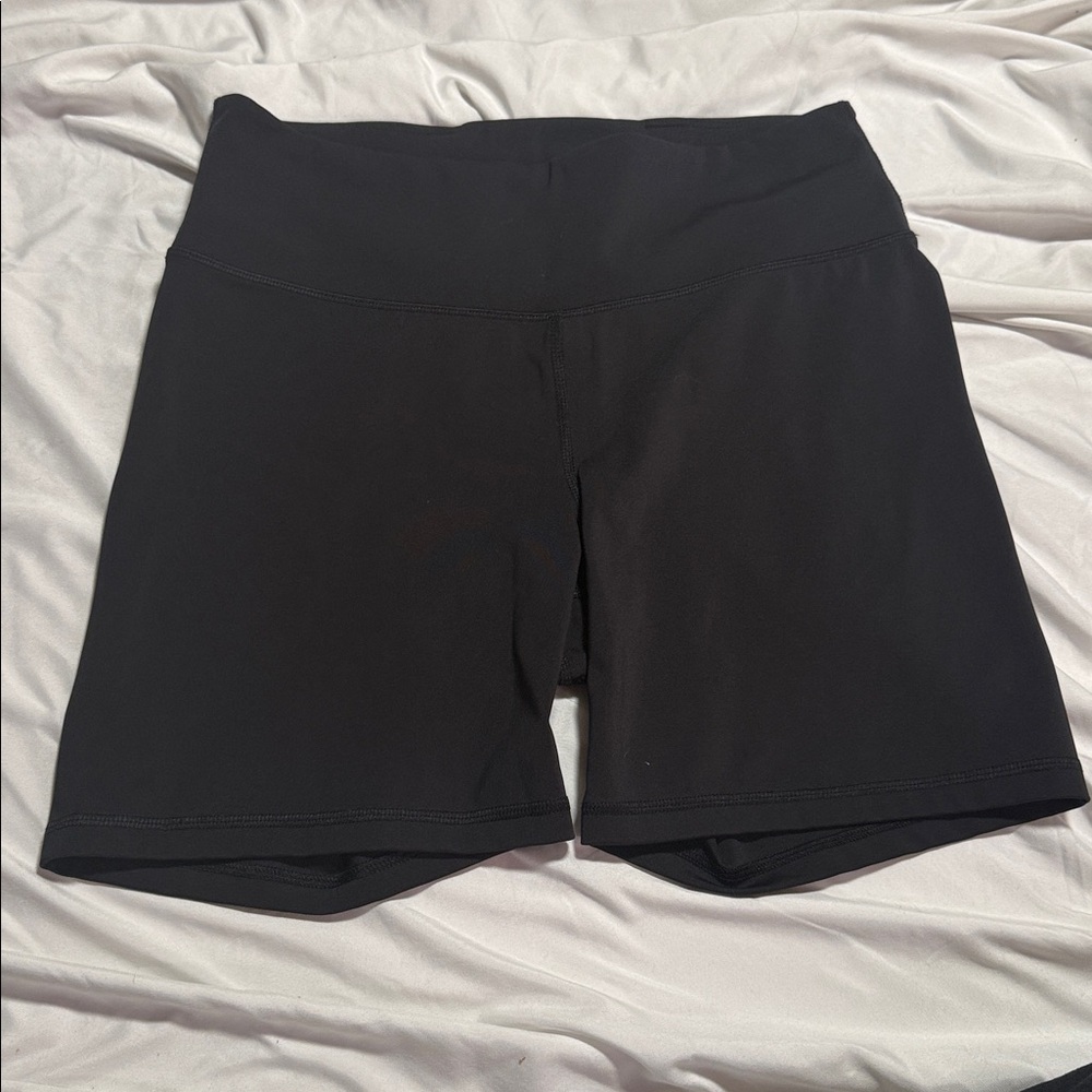 Old Navy Women's Black Powersoft Bike Shorts (2 Available)
